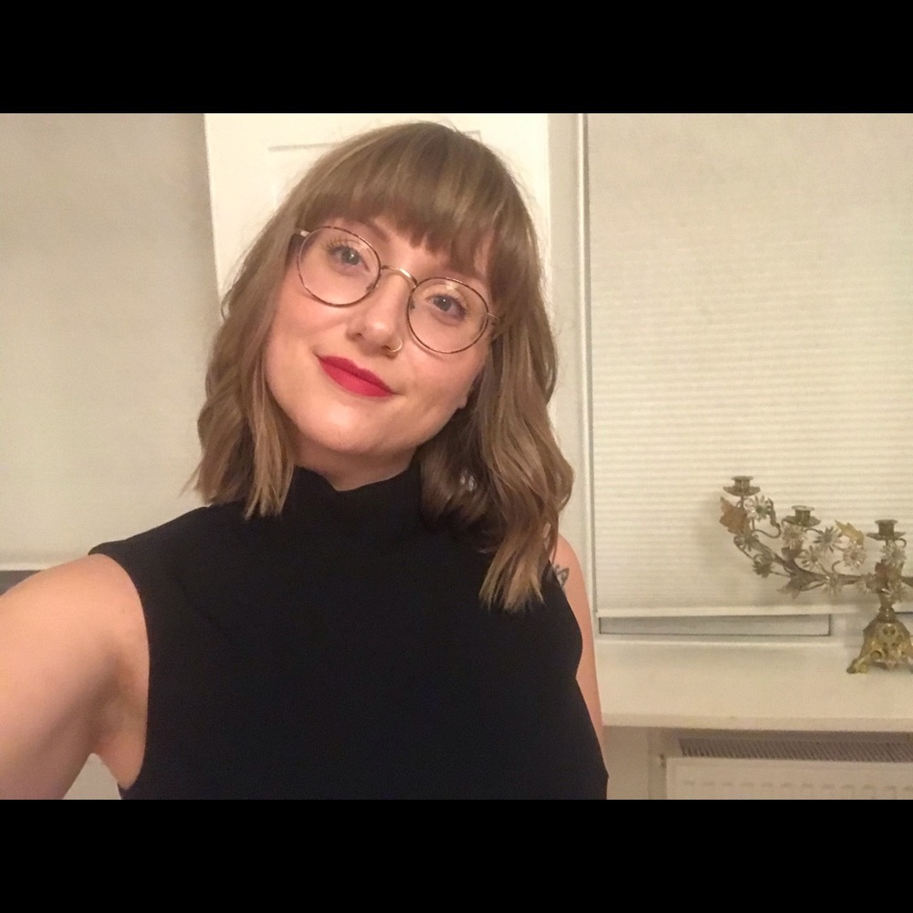 Meet your Posher, Emily